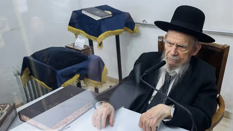 Rabbi Gershon Edelstein's condition suffers major deterioration