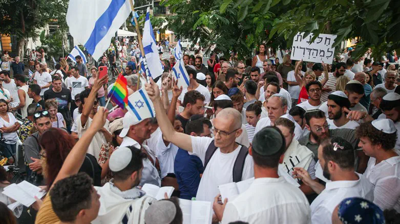 Tel Aviv municipality cancels all Rosh Yehudi Sukkot events