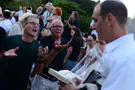 Demand to remove consul who criticized Yom Kippur prayers