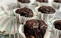Berry Dutch Chocolate Cupcakes