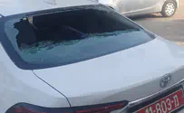 Arabs attack police officers responding to car accident