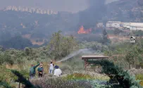 Brush fire blazes in Jerusalem hills