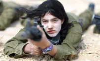Scandal: Female Soldier Called Up to Torah 