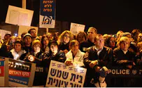 Beit Shemesh Protest is Venue for Airing Hareidi, Secular Divide