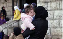 Thousands Flee Damascus Refugee Camp as Fighting Continues