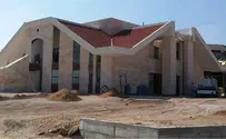 Watch: Gush Katif evacuees rebuild synagogues
