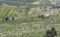 Arab rioters march on Jewish town in Samaria