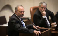 Liberman: Allow 'Palestinian refugees' to live in PA areas