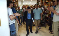 Happiness, dancing, greet Rabbi Steinsaltz's arrival