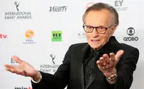 Larry King in cardiac arrest after heart attack Thursday