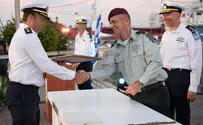 Chief of Staff awards citation to Navy's Commando Unit