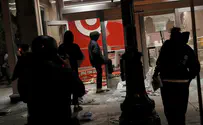 Watch: BLM protesters loot stores in Wisconsin
