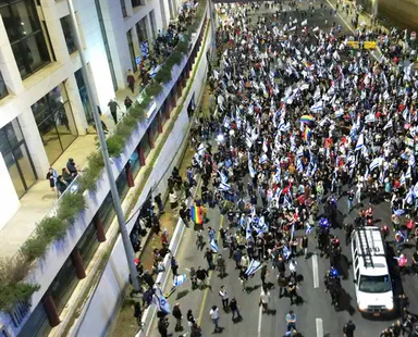Twenty-eight arrested at Tel Aviv protest