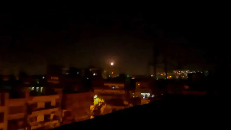 Missile seen over Damascus