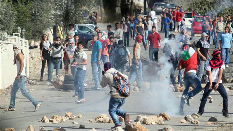 Stone-throwing in east Jerusalem