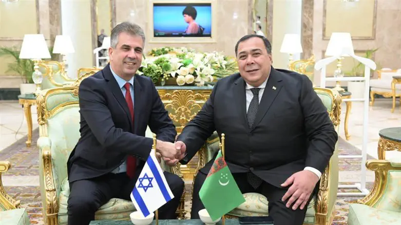 Minister Cohen in Turkmenistan
