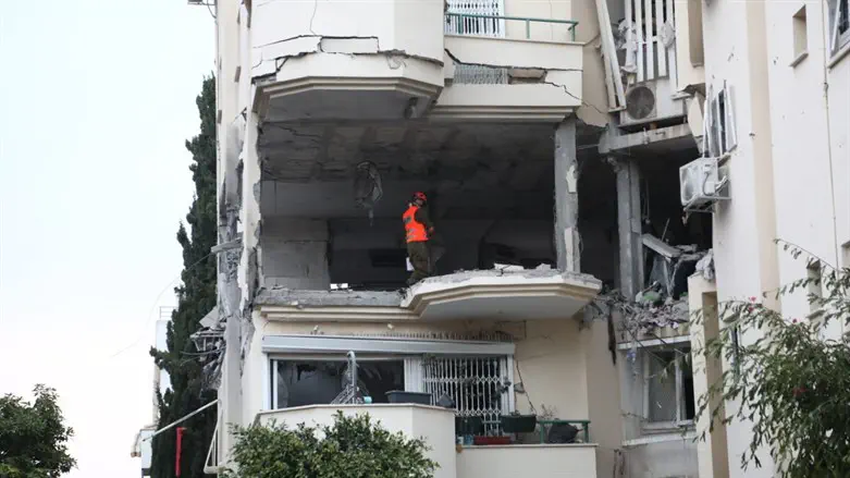 building hit by rocket in Rehovot