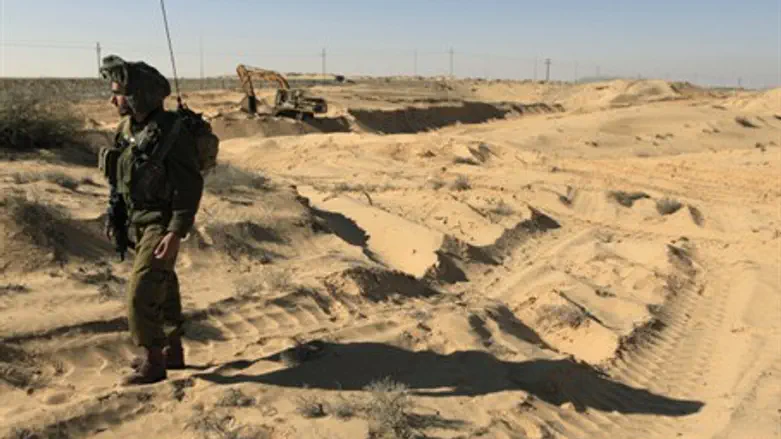 IDF at Sinai border