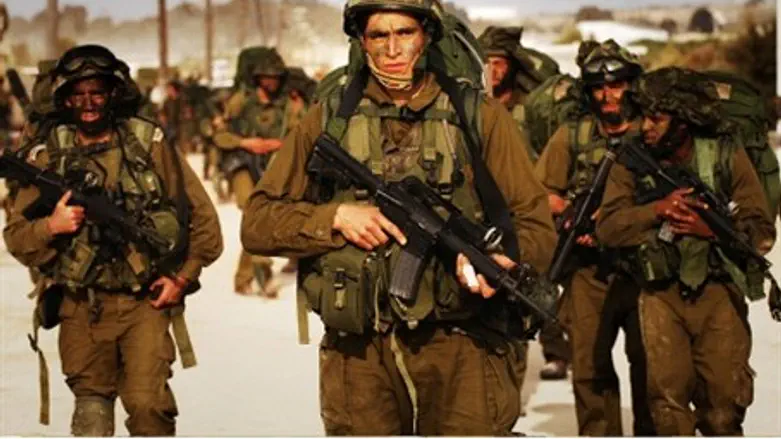 IDF soldiers enter Gaza in Cast Lead