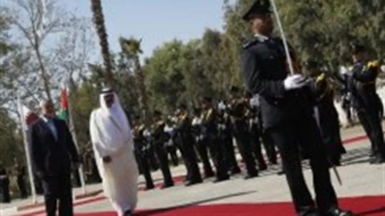 Qatari Emir Sheikh Hamad and Haniyeh 