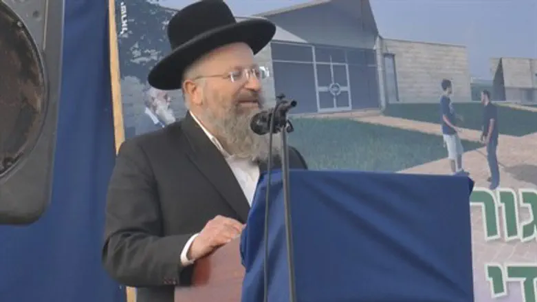 Rabbi Shmuel Eliyahu in Itamar