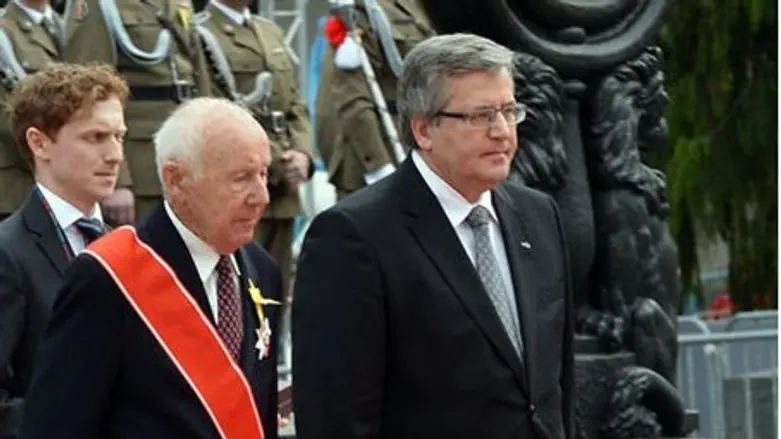 Polish President Bronislaw Komorowski and Sim
