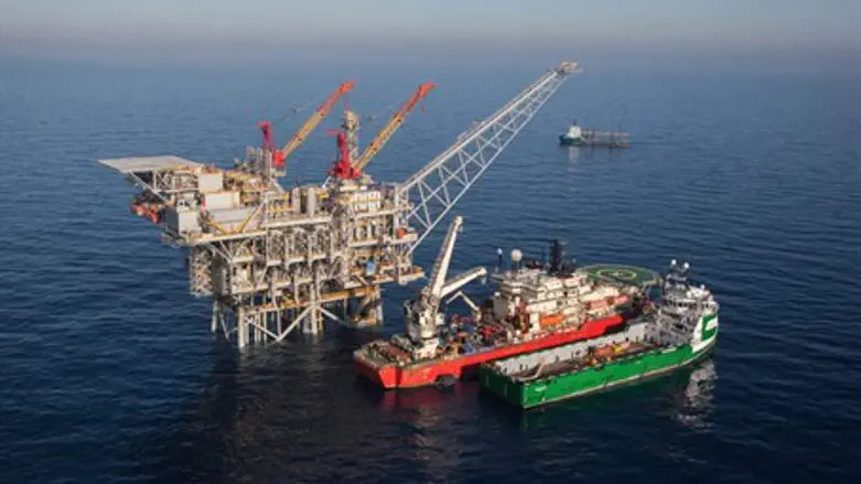 Israel's "Tamar" oil rig
