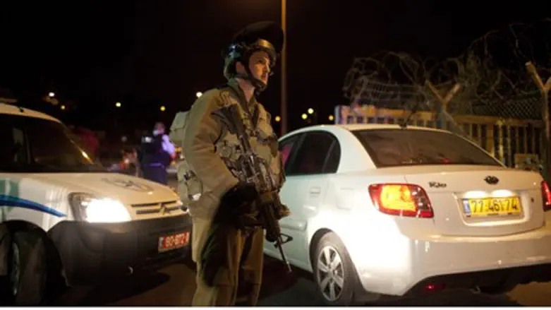 IDF troops near the site of the attack in Psa