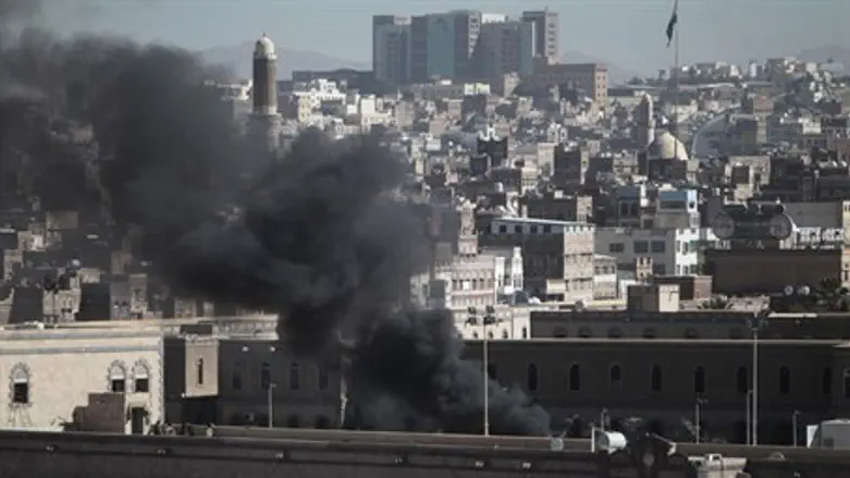 Yemen's Defense Ministry under attack (file)