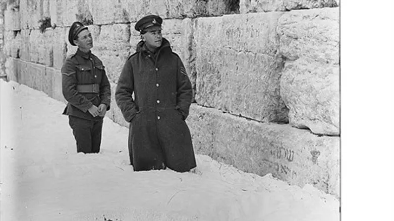 Snow at the Western Wall 1921