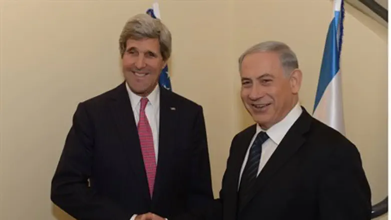 John Kerry with Prime Minister Netanyahu befo