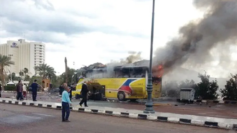Aftermath of Taba bus explosion