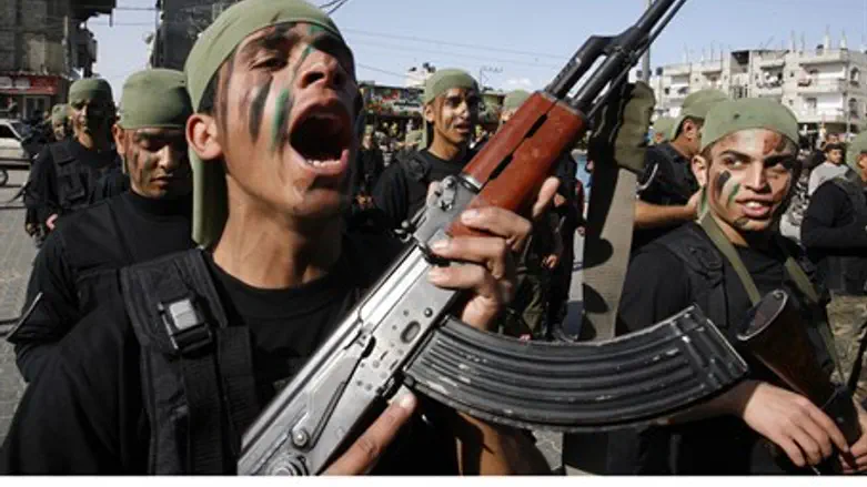Young Hamas recruits in Gaza