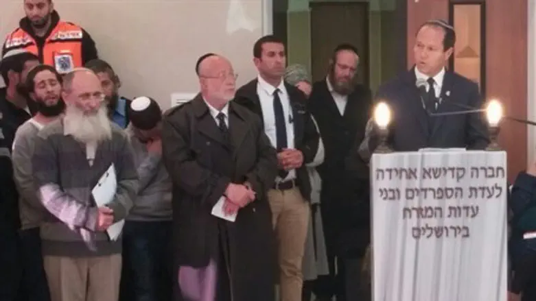 Rabbi Uri Sherki (left), Nir Barkat at funeral
