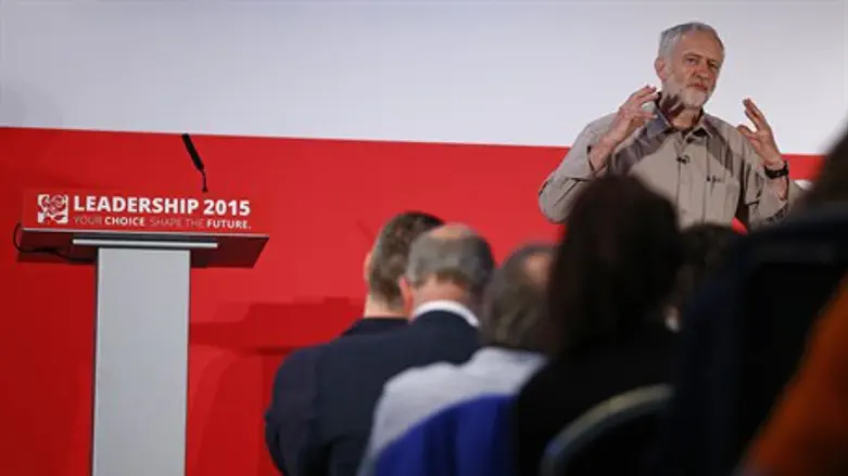 Jeremy Corbyn speaks at a Labour leadership hustings event