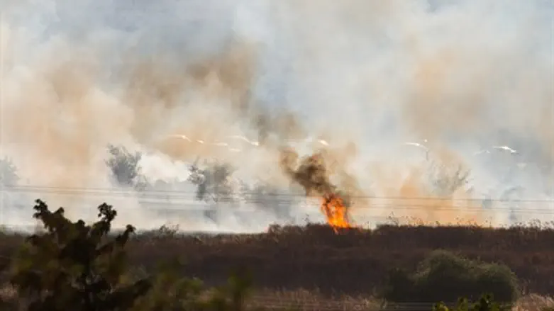 Fire following rocket fire on Golan