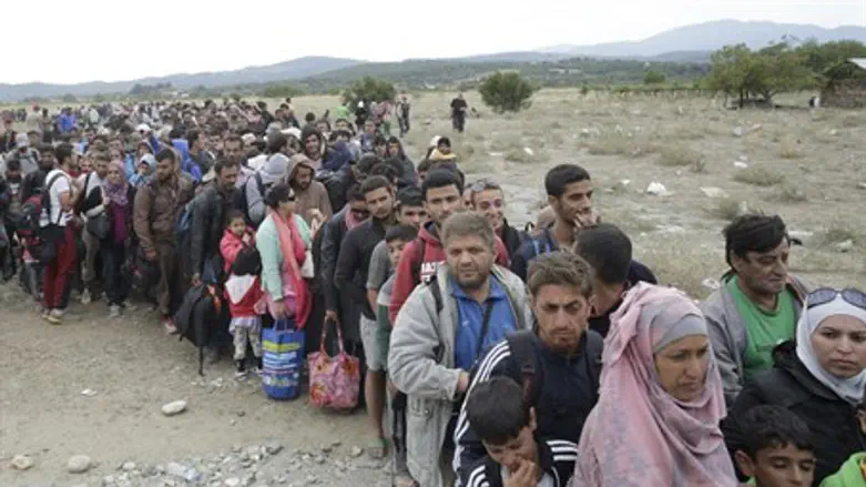 Syrian migrants heading to Europe (illustration)
