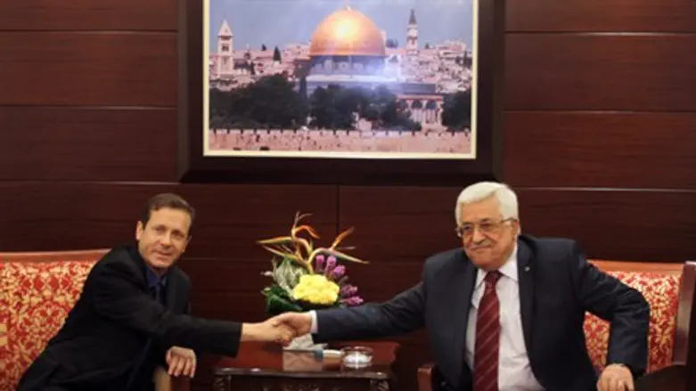 Isaac Herzog meets with Mahmoud Abbas