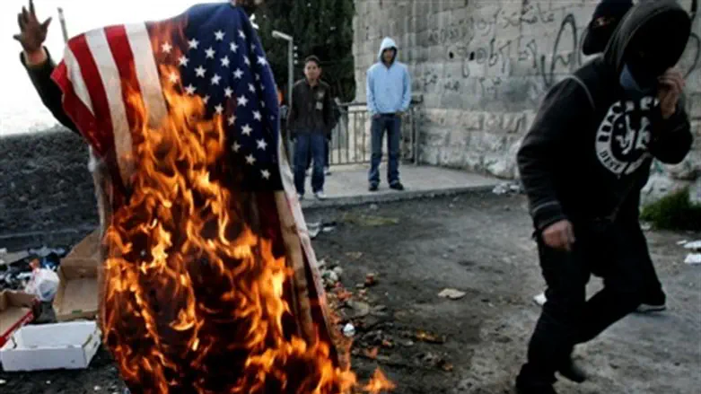 Flag burning in Ramallah