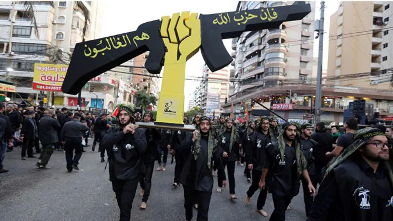 Hebollah march, Beirut