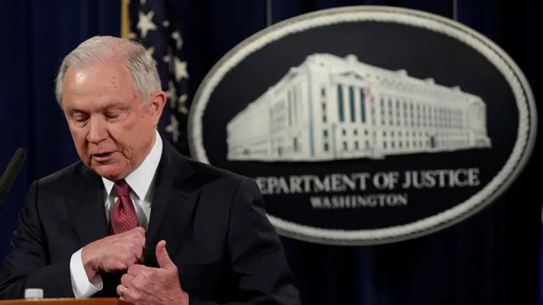 Trump must stay. Jeff Sessions must go