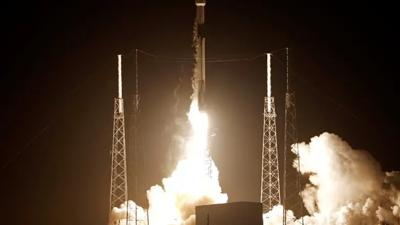 Rocket carrying Beresheet spacecraft lifts off in Cape Canaveral