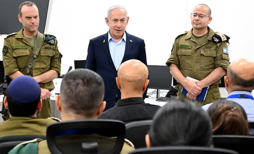 PM Netanyahu at Intelligence base
