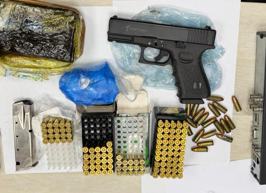 The seized weapons and ammunition