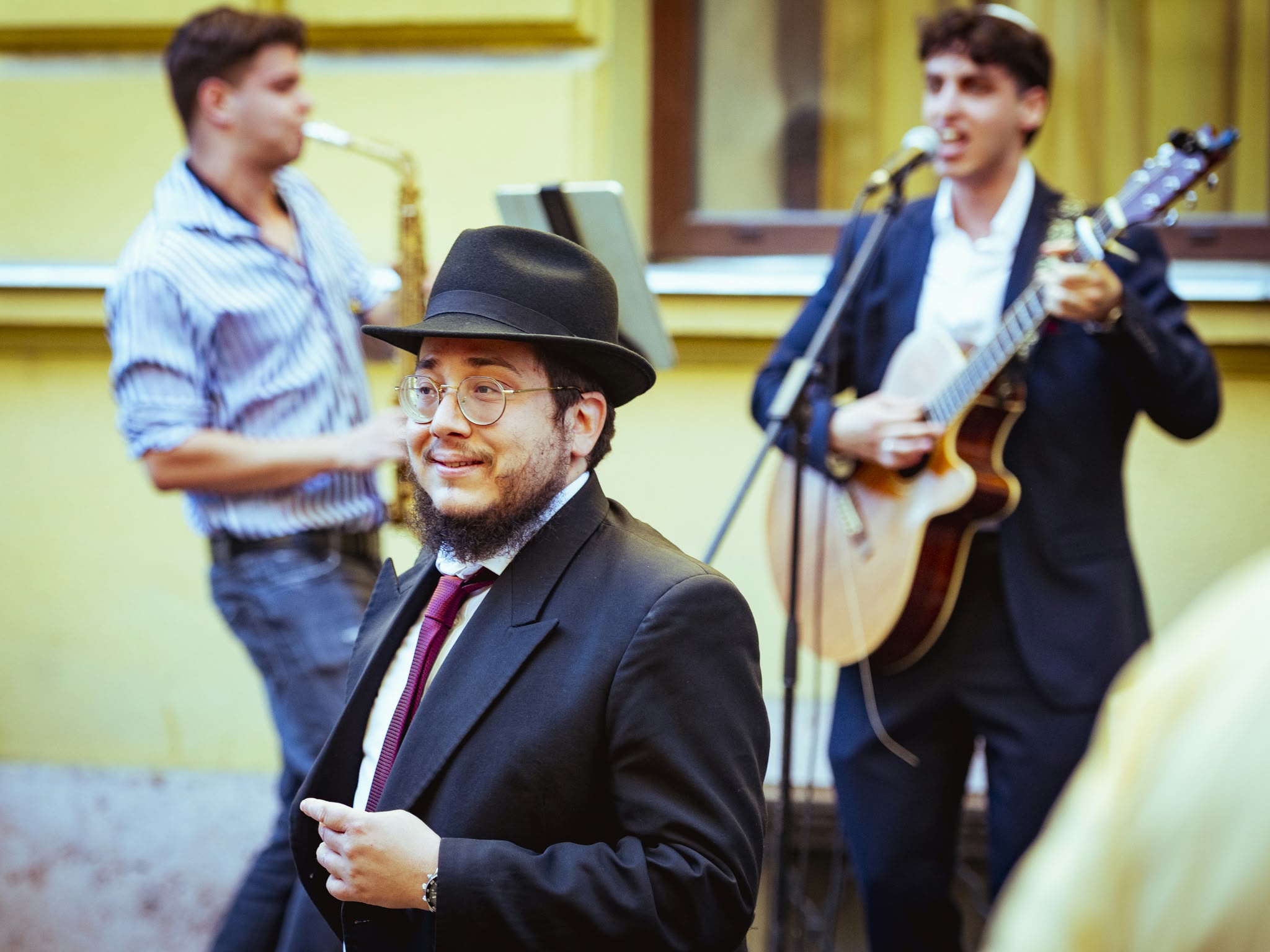 הרב צמי בסמן