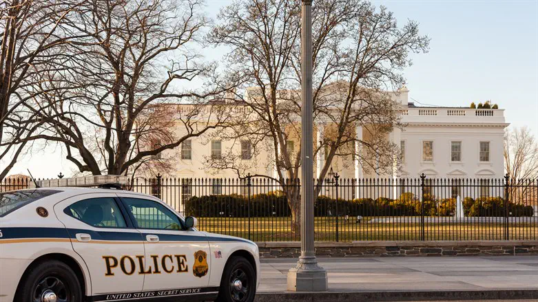 White House Lawn briefly evacuated following shooting near Washington Monument