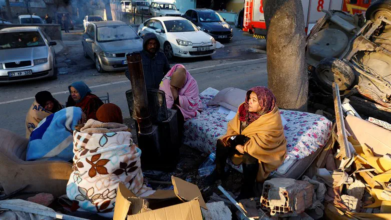 Strong earthquake hits western Turkey, buildings collapse in Sindirgi