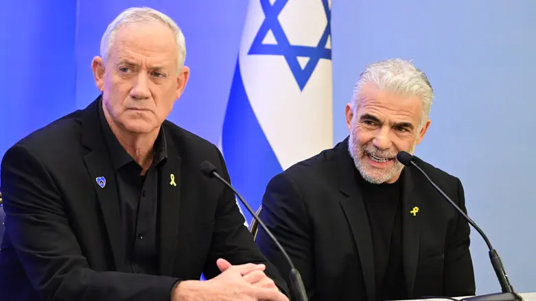 Lapid and Gantz clash: 'No place in public life'