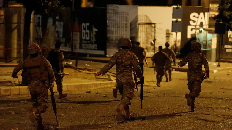 Libanon želi omejiti orožje na državne sile, kar predstavlja izziv Hezbolahu