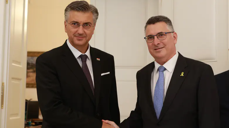 First official Israeli approval of Trump's proposal